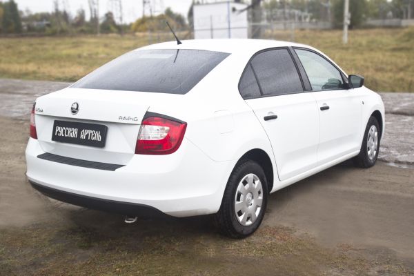 Накладка на бампер Skoda Rapid (лифтбек) 2012-2019